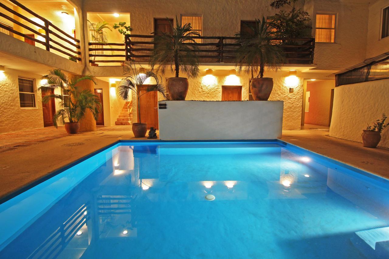 Hotel Plaza Tangolunda Zewnętrze zdjęcie