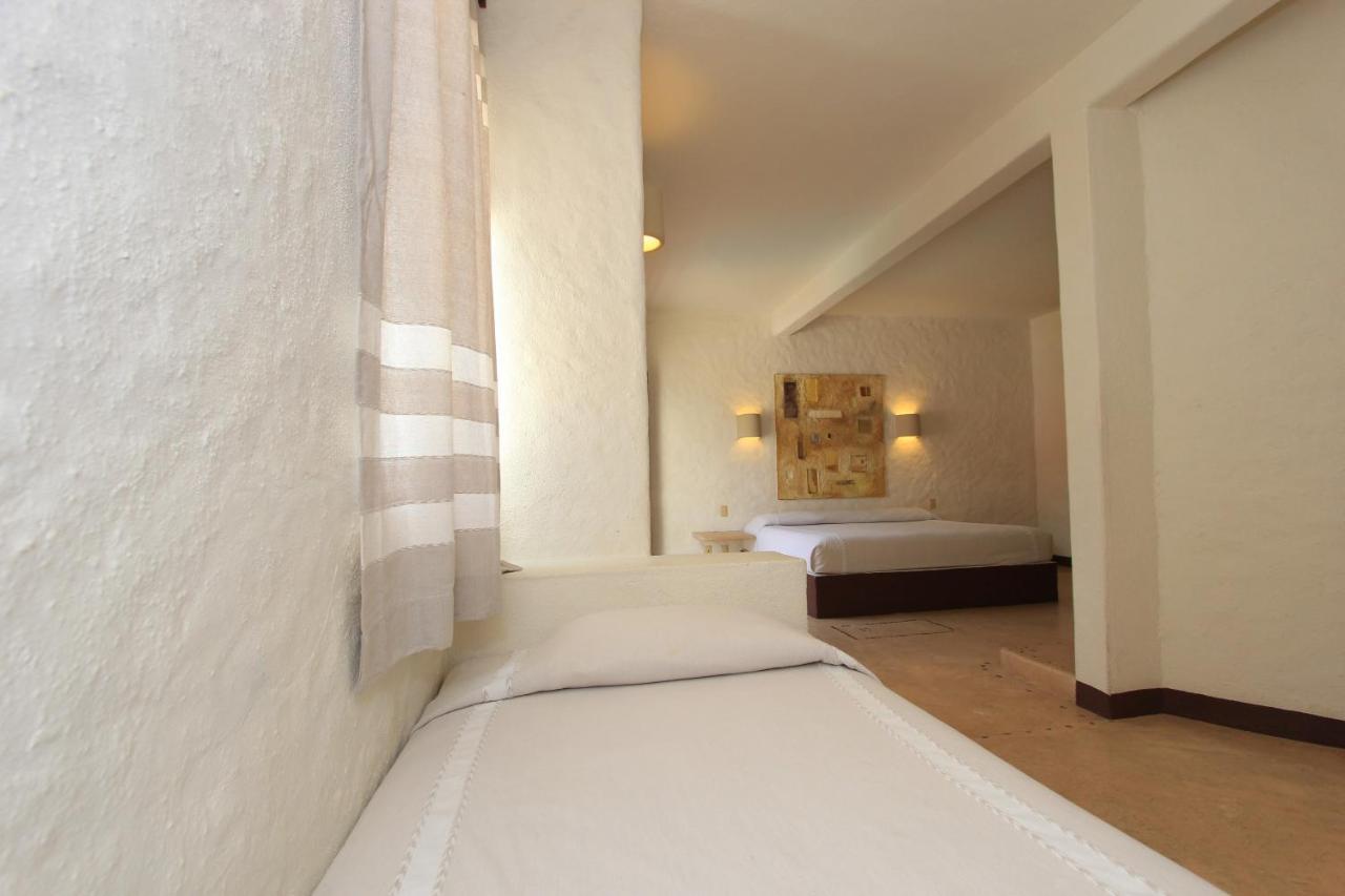 Hotel Plaza Tangolunda Zewnętrze zdjęcie