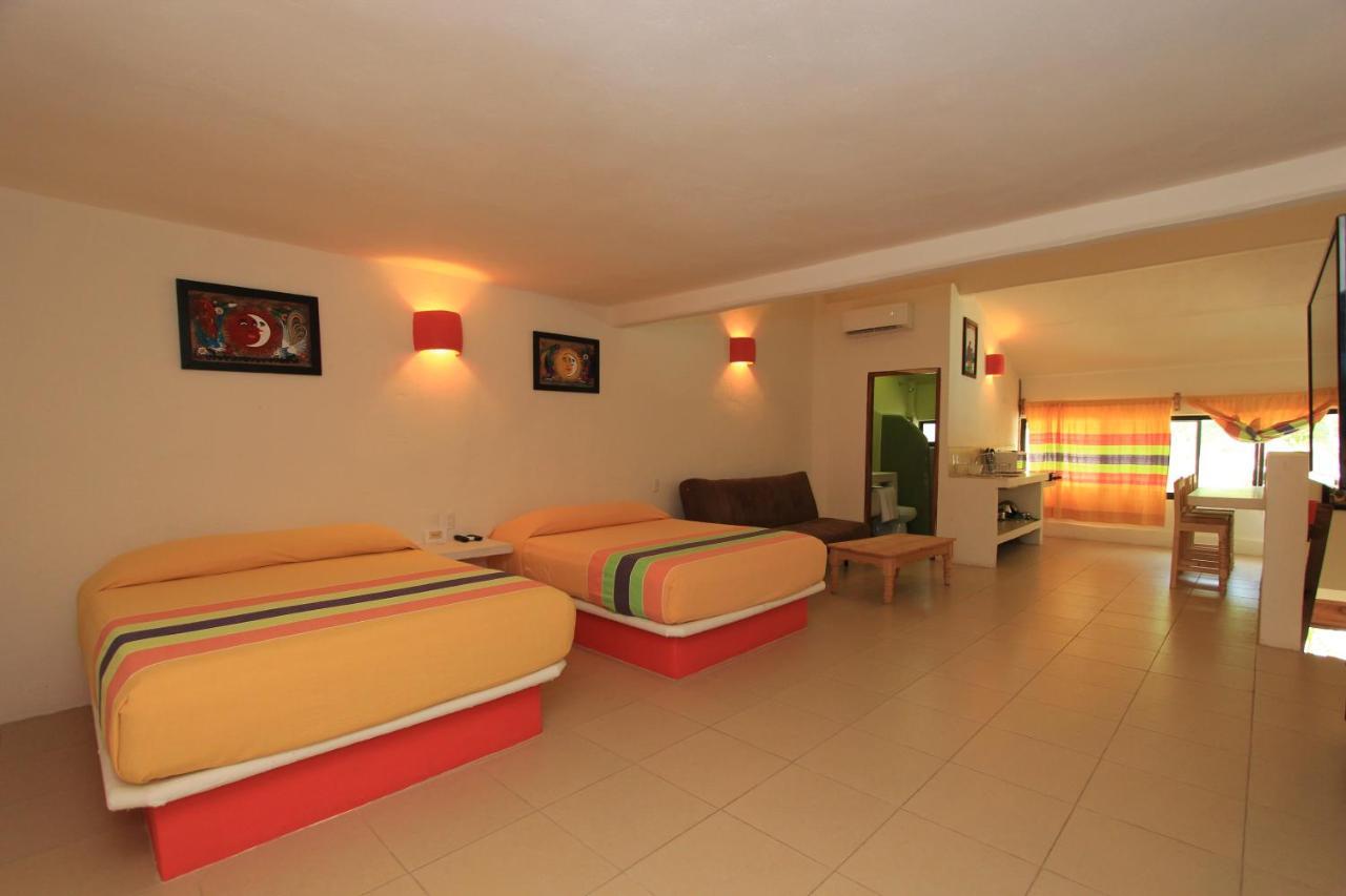 Hotel Plaza Tangolunda Zewnętrze zdjęcie