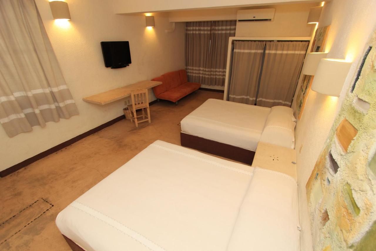 Hotel Plaza Tangolunda Zewnętrze zdjęcie