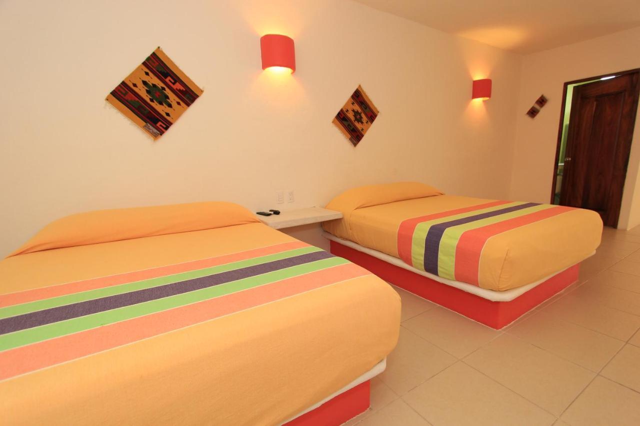 Hotel Plaza Tangolunda Zewnętrze zdjęcie