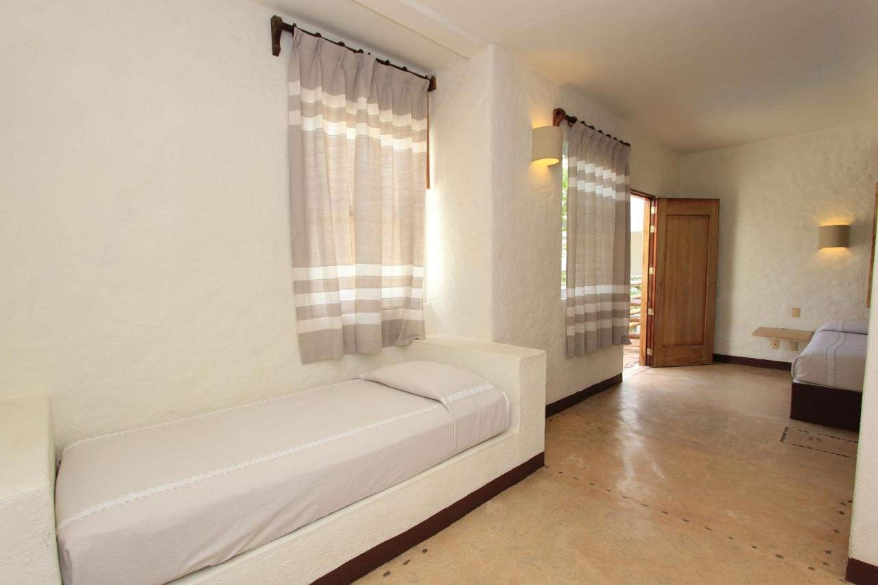 Hotel Plaza Tangolunda Zewnętrze zdjęcie