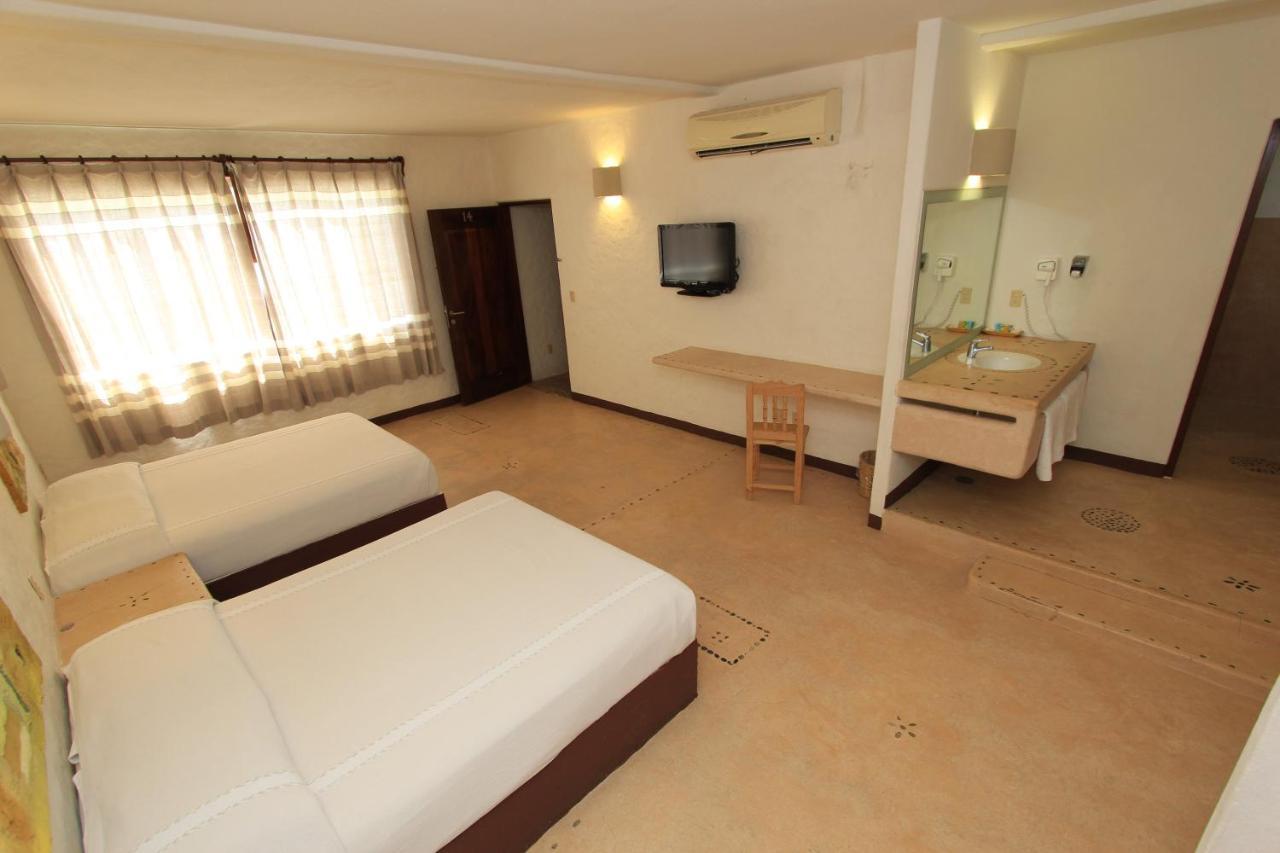 Hotel Plaza Tangolunda Zewnętrze zdjęcie