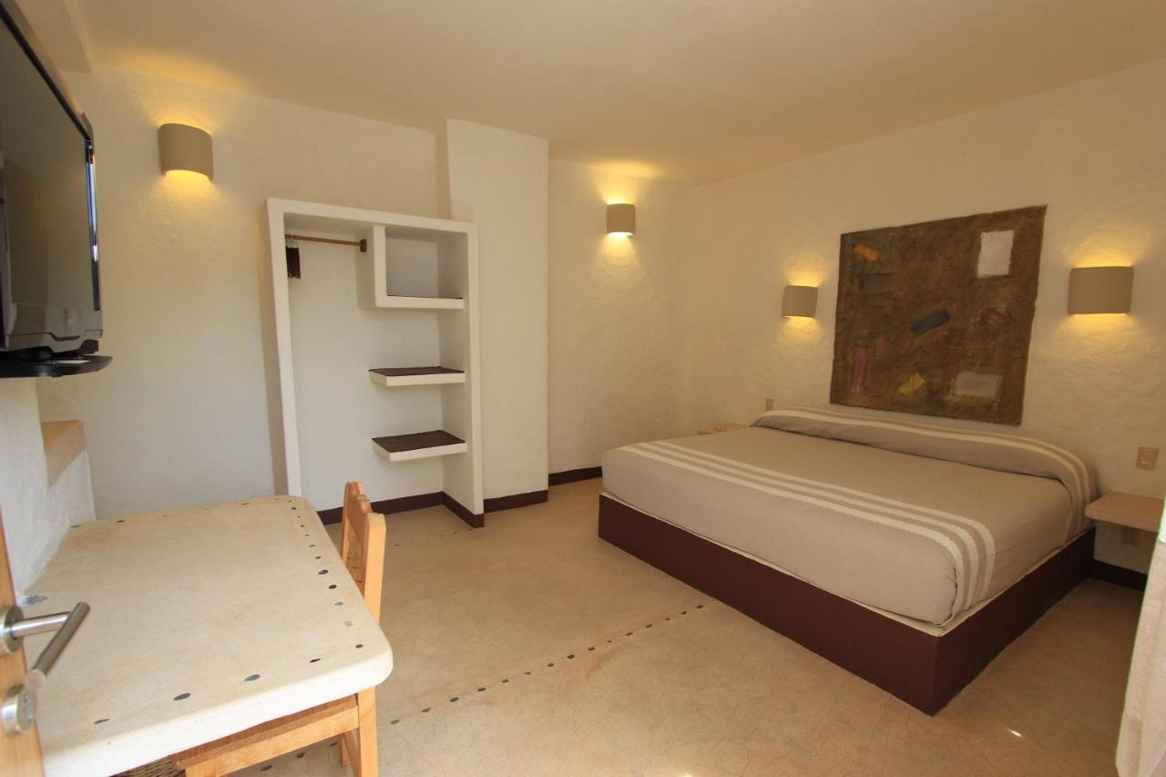 Hotel Plaza Tangolunda Zewnętrze zdjęcie